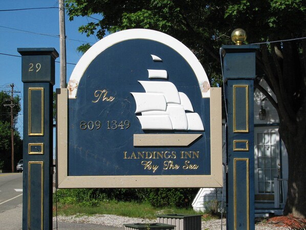 Exterior detail - The Landings Inn and Cottages at Old Orchard Beach (Old Orchard Beach)