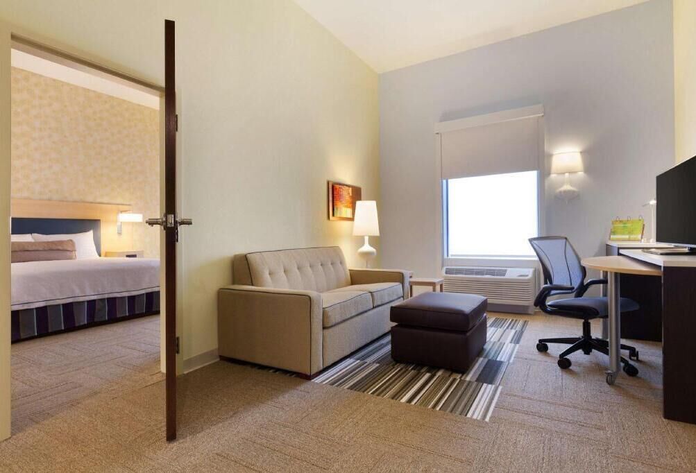 Meja, seterika/papan seterika, Wi-fi percuma 