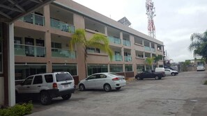 Ubetjent parkering (inkludert)