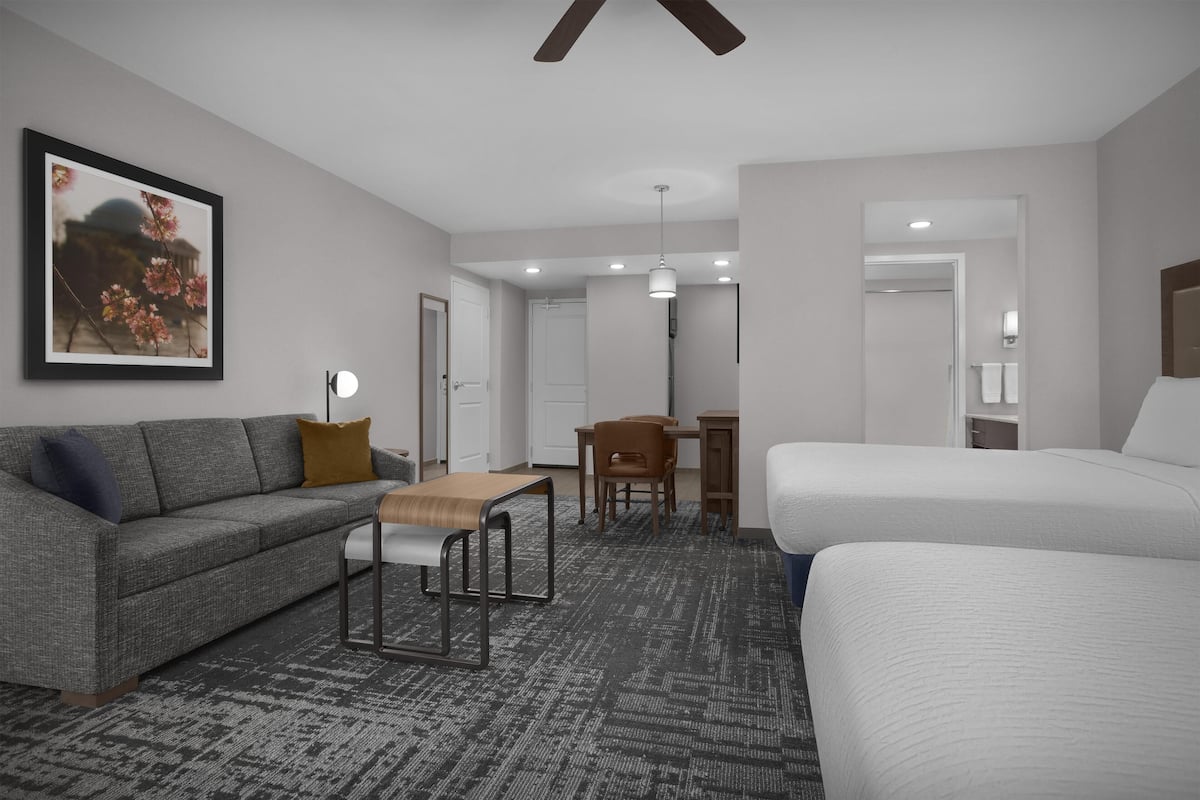 Studio, 2 queensize-senger, ikke-røyk | Oppholdsområde | Flatskjerm-TV og MP3-dokkingstasjon