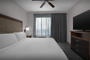 Suite, 1 King Bed, Accessible (Roll In Shower) | In-room safe, desk, laptop workspace, blackout curtains - Homewood Suites by Hilton Washington DC NoMa Union Station (Washington)