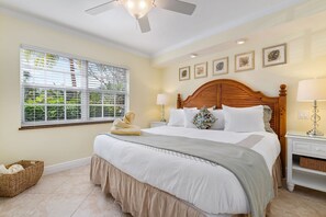 LARGE 800 Sq Ft Premier 1 Bedroom Condo Suite | 1 bedroom, Egyptian cotton sheets, premium bedding, down duvets