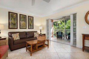 LARGE 1250 Sq Ft Premier Regal 2 Bedroom Condo Suite | View from room