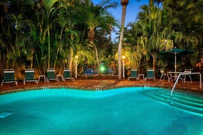 Outdoor pool, pool umbrellas, sun loungers