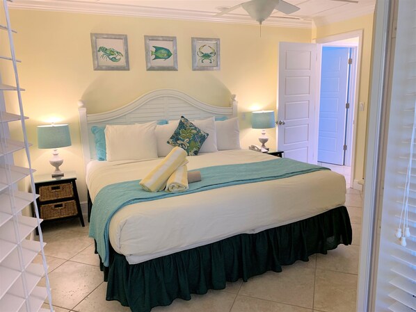 LARGE 1250 Sq Ft Premier Regal 2 Bedroom Condo Suite