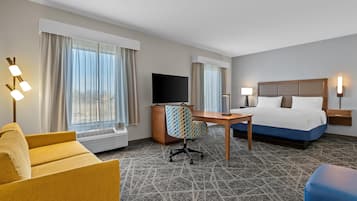 Studio, 1 King Bed, Kitchenette | Minibar, in-room safe, iron/ironing board, free cribs/infant beds