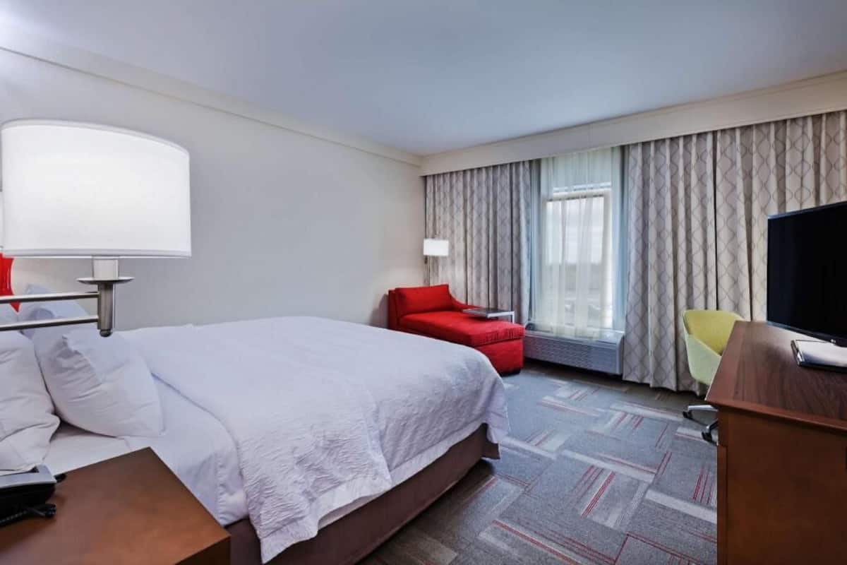 Minibar, in-room safe, iron/ironing board, free cribs/infant beds