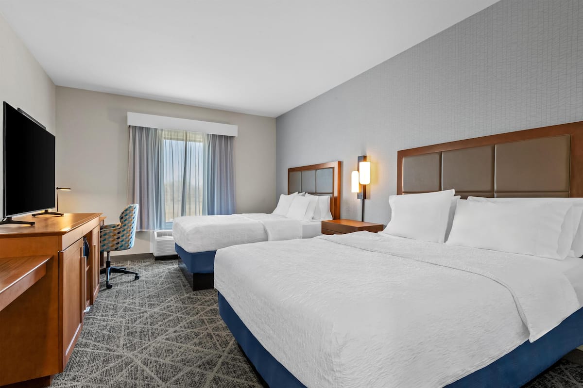 Room, 2 Queen Beds, Refrigerator & Microwave