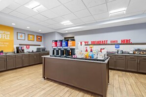 Free daily buffet breakfast  - Hampton Inn & Suites Claremore (Claremore)