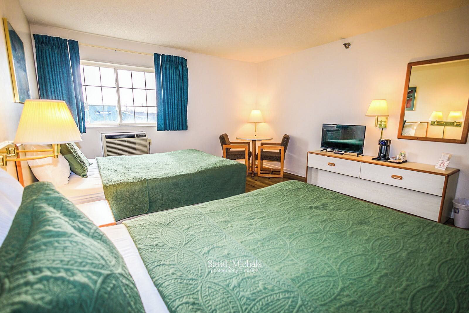 Cortinas blackout, sistema de insonorización y wifi gratis 