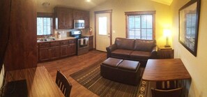 42-inch flat-screen TV with cable channels, TV - Mountain Ridge (Watford City)