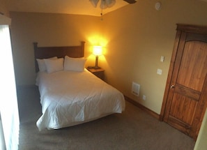 1 bedroom, premium bedding, desk, iron/ironing board