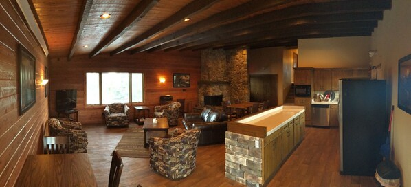 Lodge | Living area | 42-inch flat-screen TV with cable channels, TV