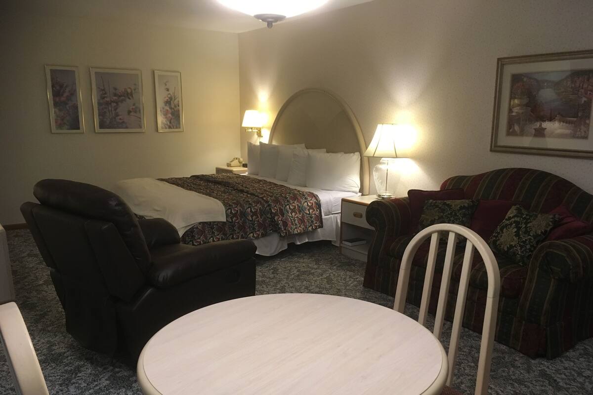 Free WiFi, bed sheets
