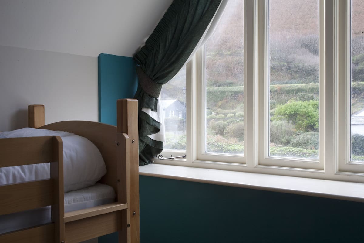 2 Bed Private Room | Beddengoed, rolstoeltoegankelijk