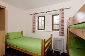 3 Bed Private Room