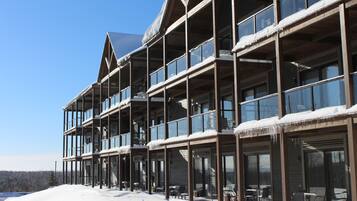 บริเวณภายนอก