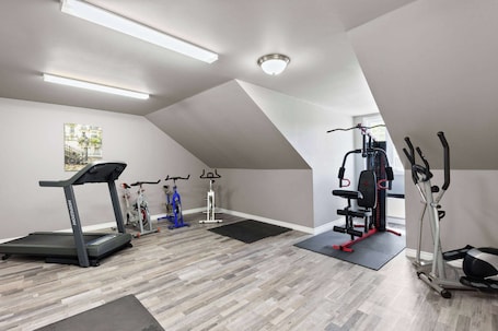 Sala de fitness. Travelodge by Wyndham Roberval
