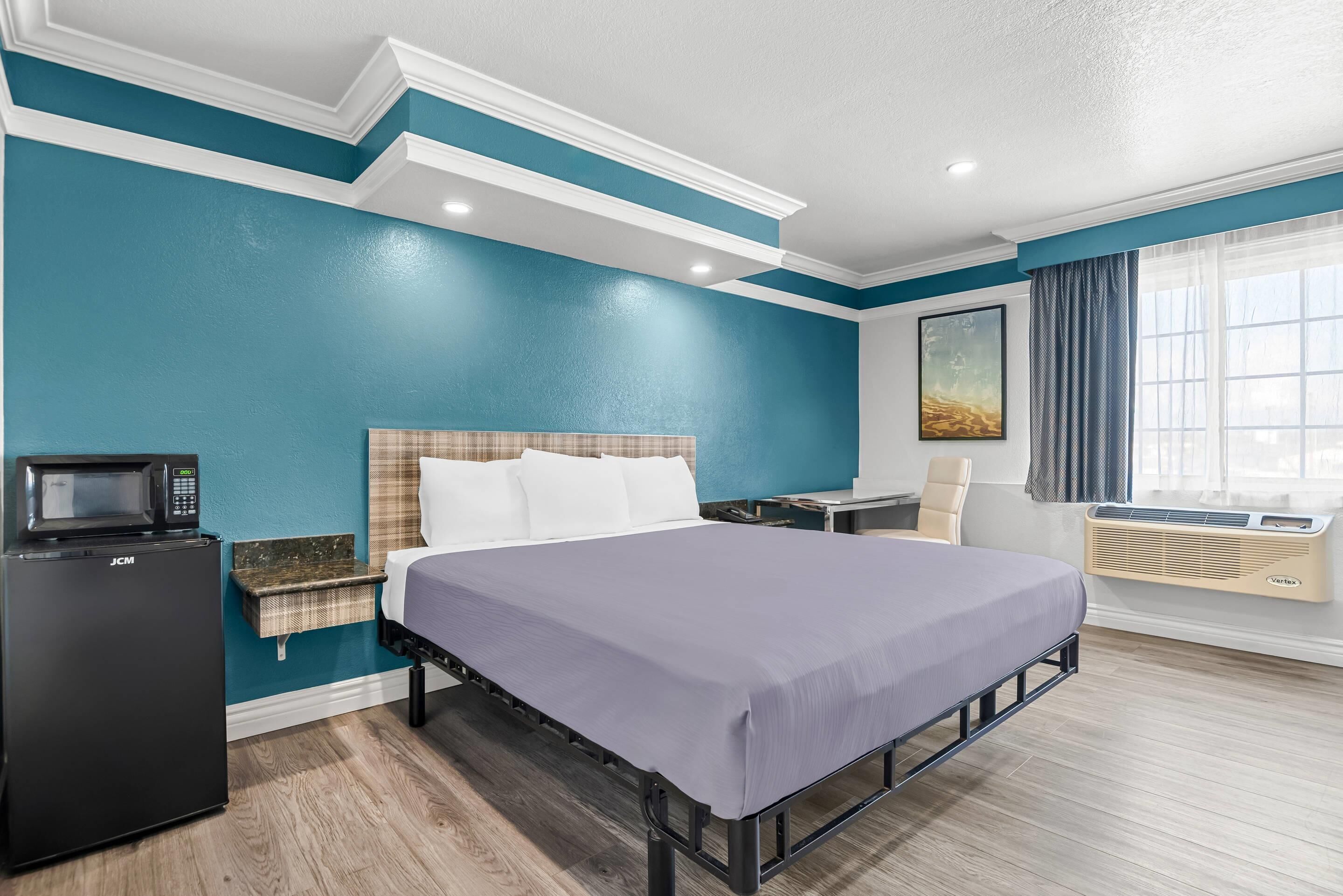 Habitación estándar, 1 cama King size, para no fumadores | Escritorio, wifi gratis y ropa de cama 