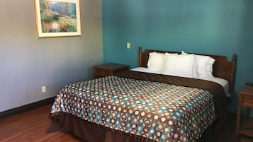 Desk, iron/ironing board, free WiFi, bed sheets