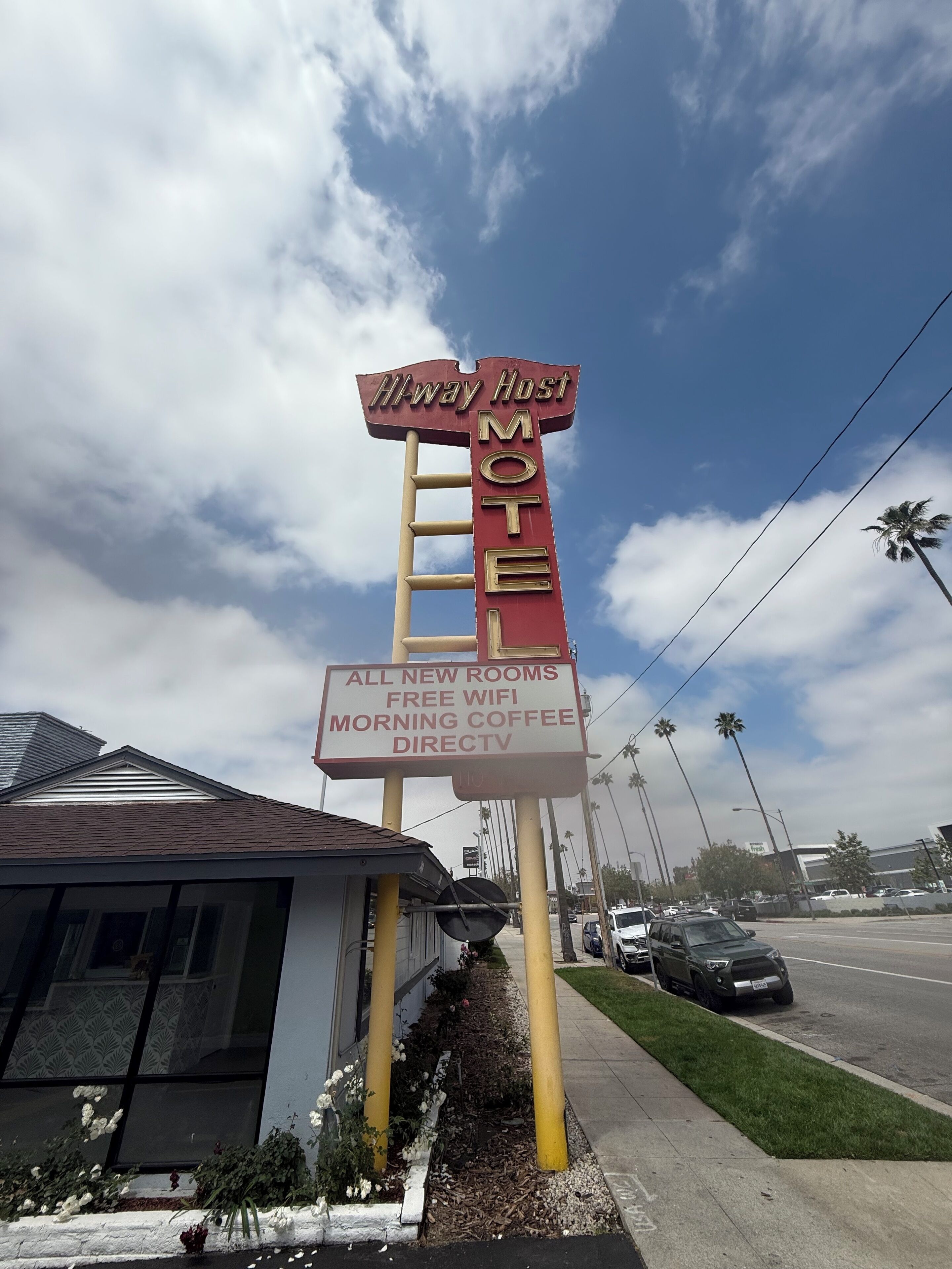 Foto - Hi-Way Host Motel