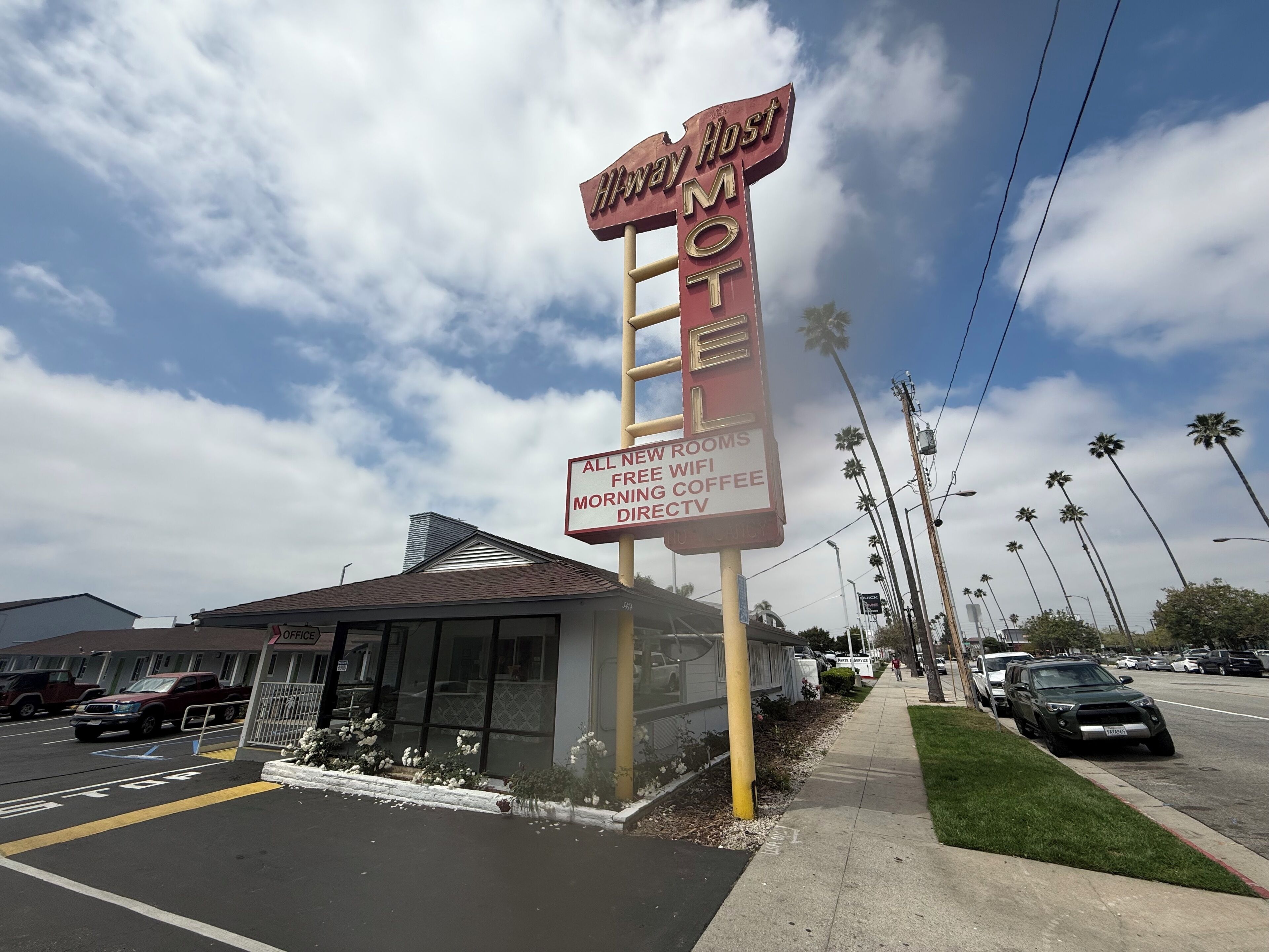 Foto - Hi-Way Host Motel