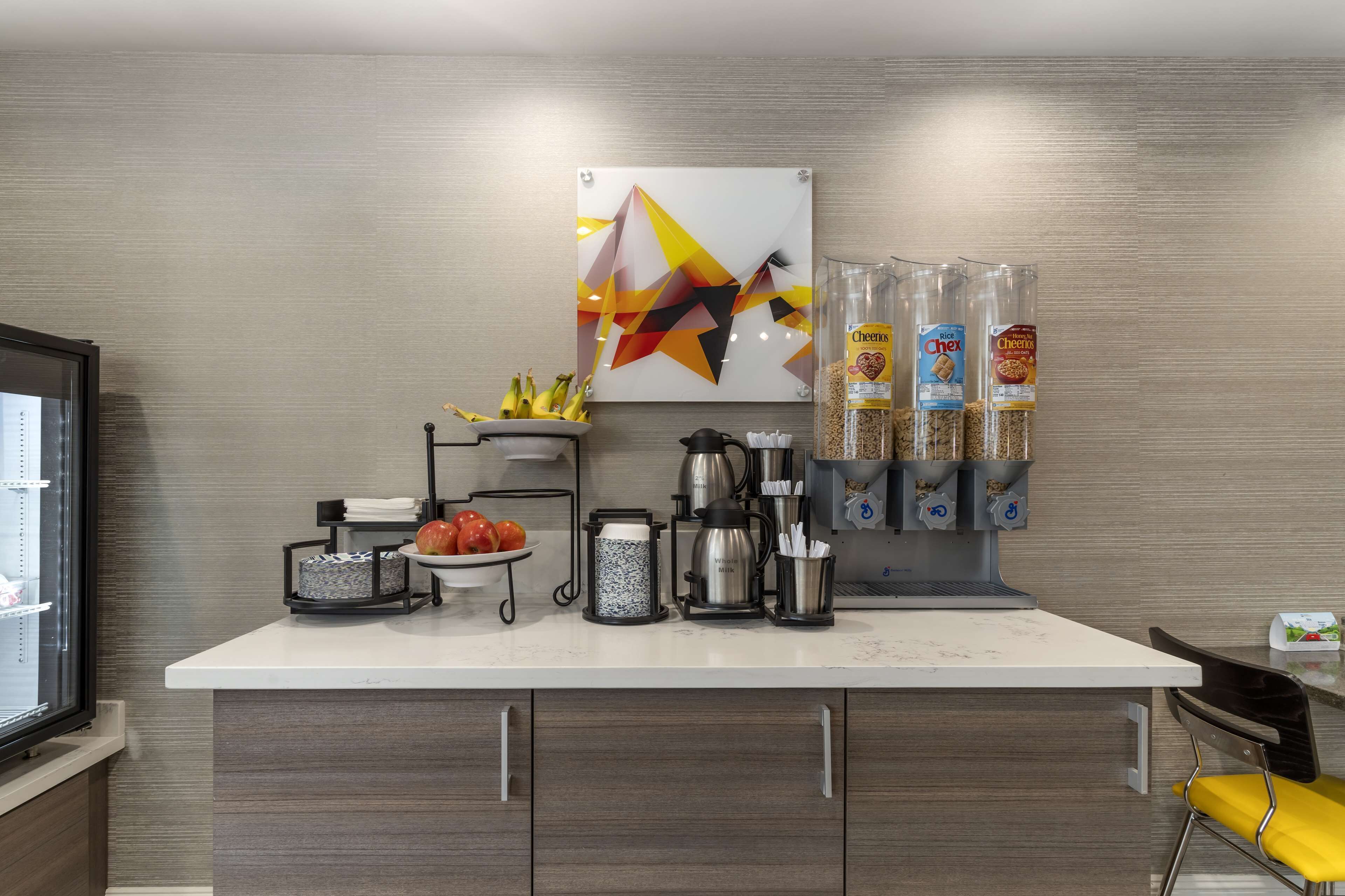 Photo - Best Western Red Coach Inn