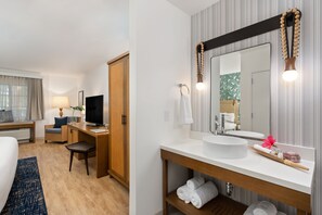 Literie de qualité supérieure, surmatelas, minibar, bureau