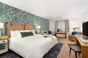 Premium bedding, pillowtop beds, minibar, desk