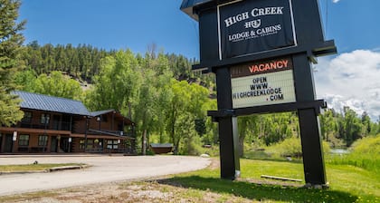 High Creek Lodge & Cabins