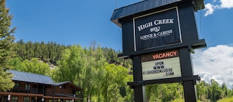 High Creek Lodge & Cabins