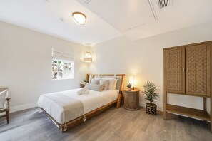 Comfort-Zimmer, 1 Doppelbett, eigenes Bad | Bügeleisen/Bügelbrett, kostenloses WLAN