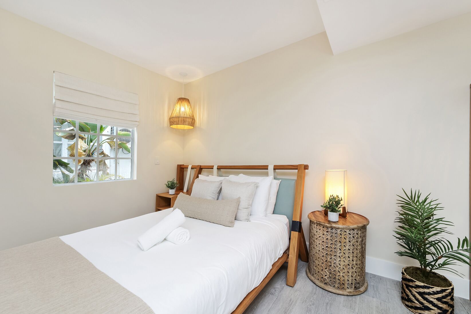 舒適客房, 1 張標準雙人床, 私人浴室 | 熨斗/熨衣板、免費無線上網