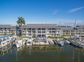 Hotel Exterior at Cove Inn on Naples Bay