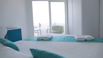 Minibar, coffres-forts dans les chambres, bureau, Wi-Fi gratuit