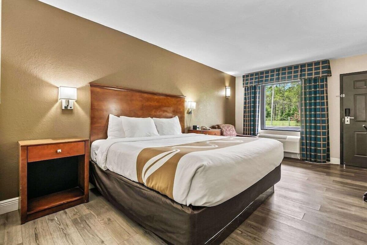 Premium bedding, pillowtop beds, desk, laptop workspace