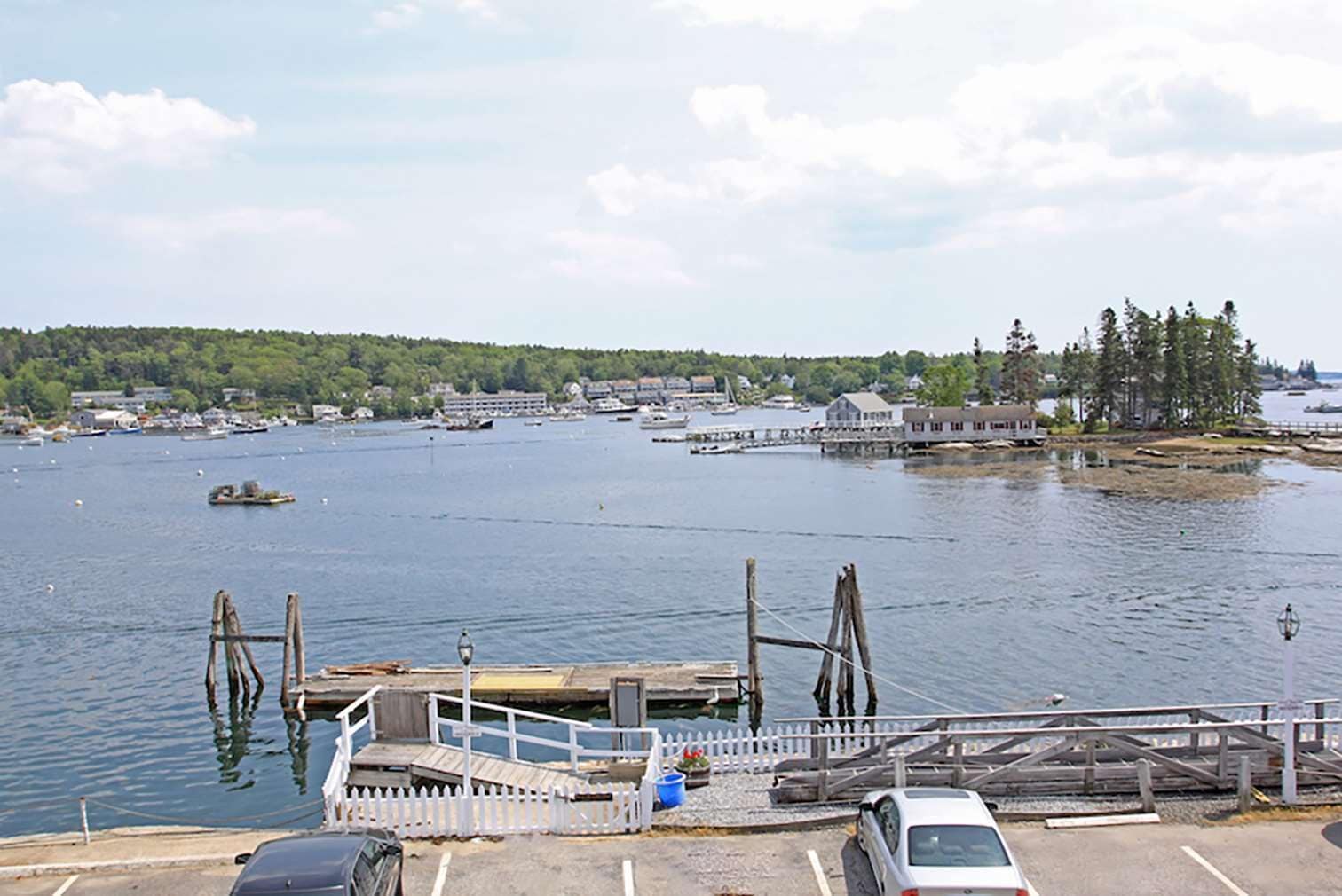 one king red bldg crow's nest suite | view from room
