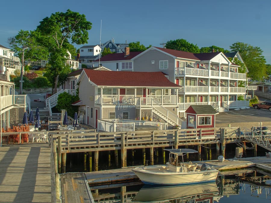 Two Queen Marina Front | Exterior