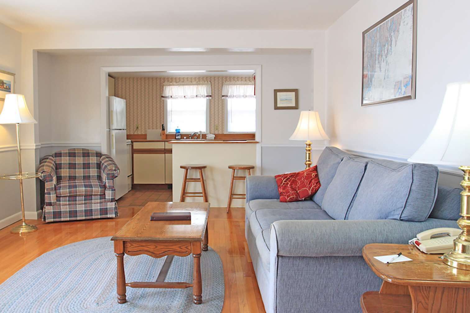 one king red bldg crow's nest suite | 1 bedroom, tempur-pedic beds, blackout curtains, iron/ironing board