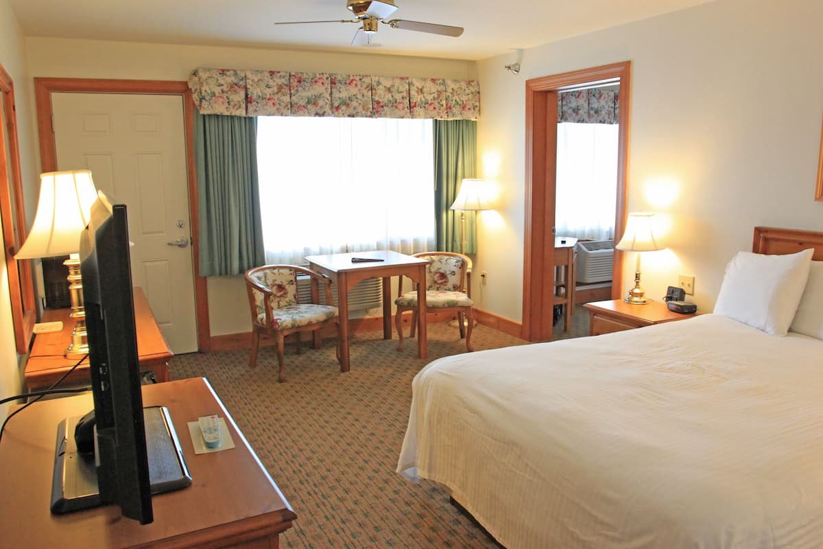 Two Queens Main Inn Second Floor (HA) | 1 bedroom, Tempur-Pedic beds, blackout drapes, iron/ironing board