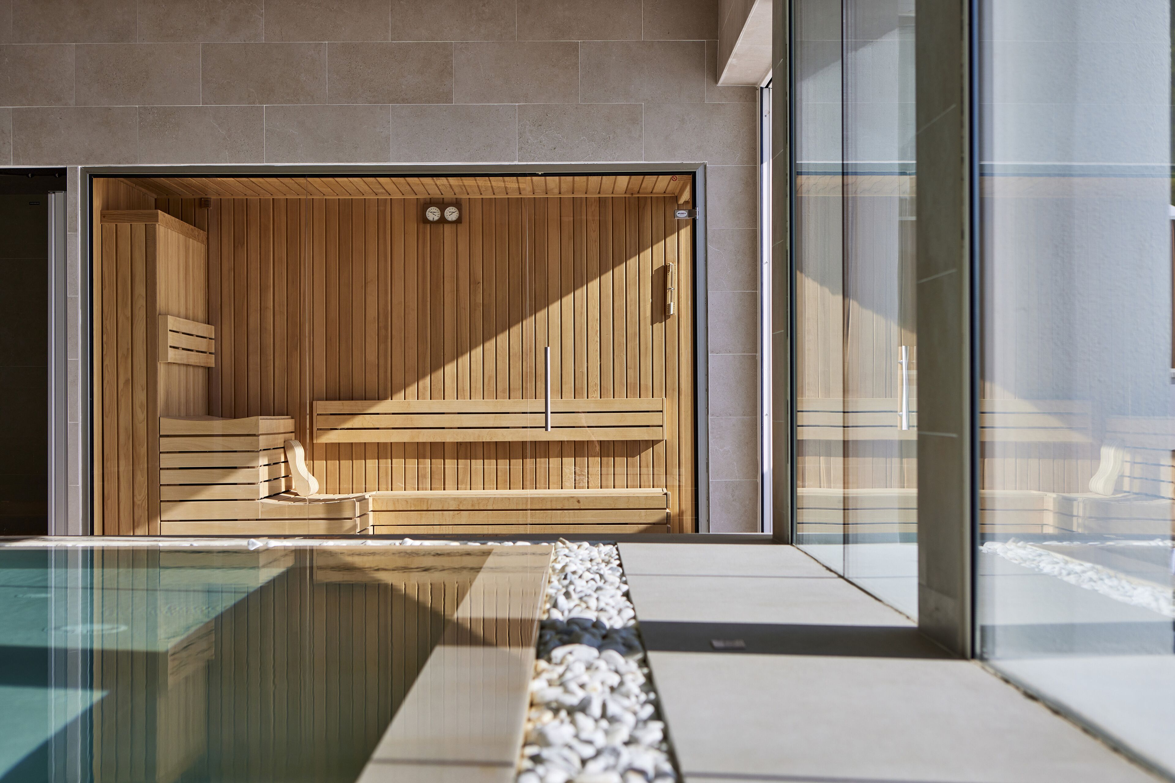 sauna, hot tub, steam room, body treatments, facials, 1 treatment room