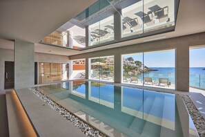 Indoor pool - Universal Hotel Aquamarin (Andraitx)