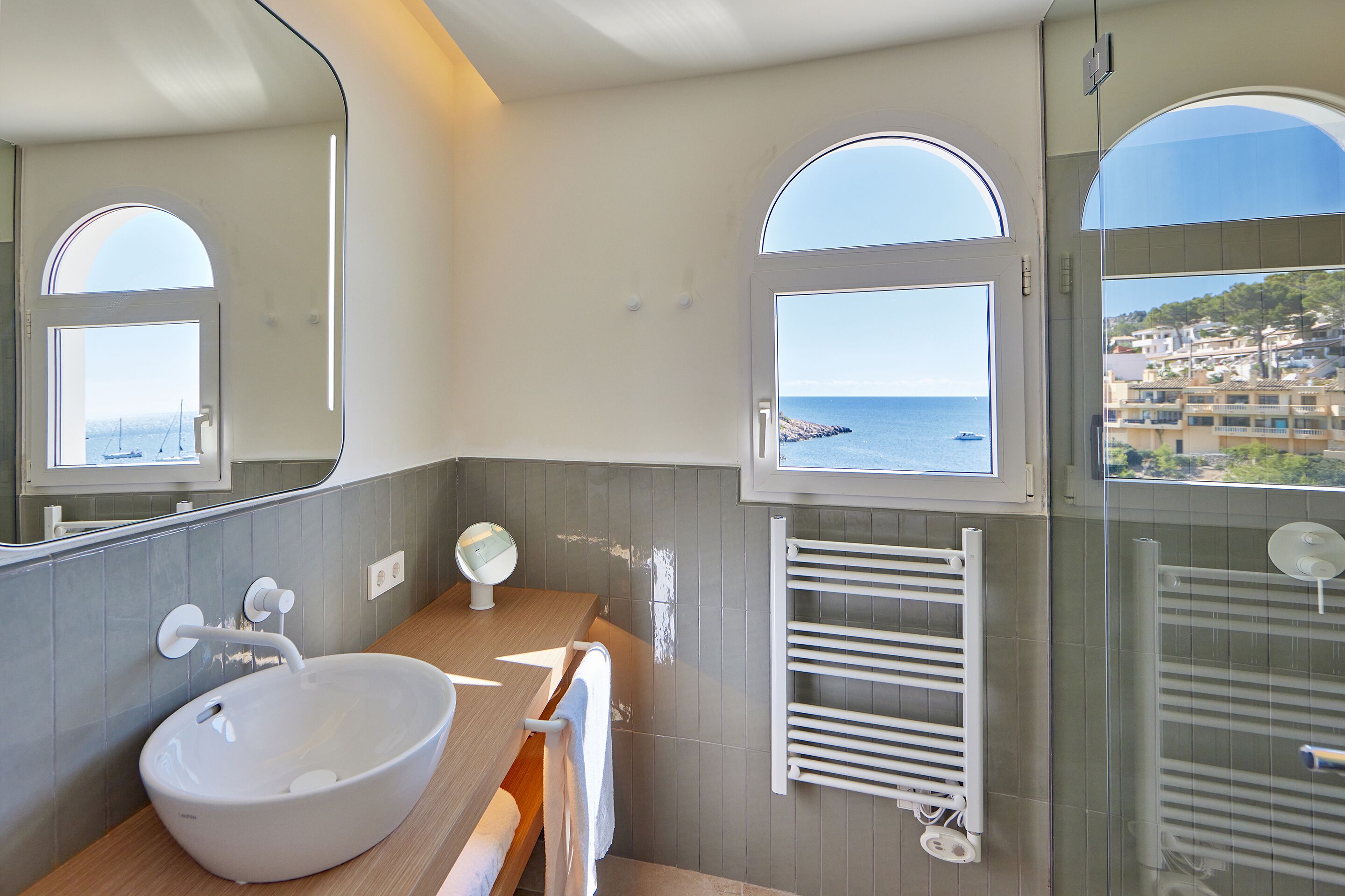 double room, balcony, sea view | bathroom | shower, free toiletries, hair dryer, towels