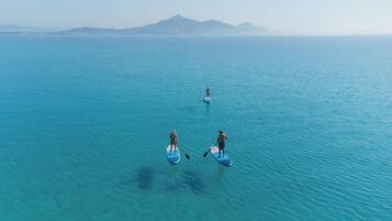 Surfing/bodyboarding