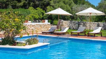 Outdoor pool, pool loungers