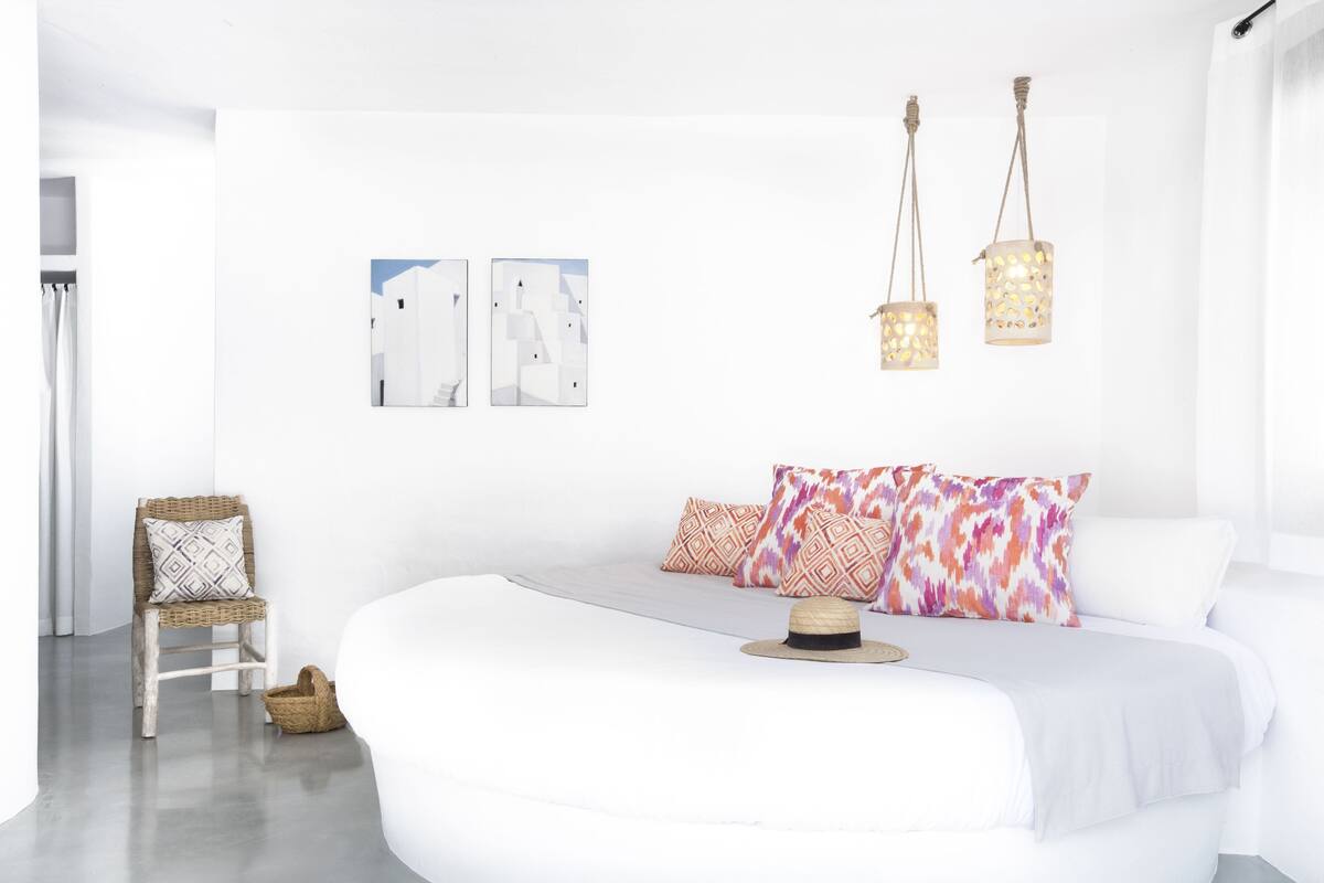 deluxe villa, 3 bedrooms, private pool | 3 bedrooms, premium bedding, in-room safe, desk