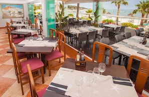 Lunch and dinner served, Mediterranean cuisine