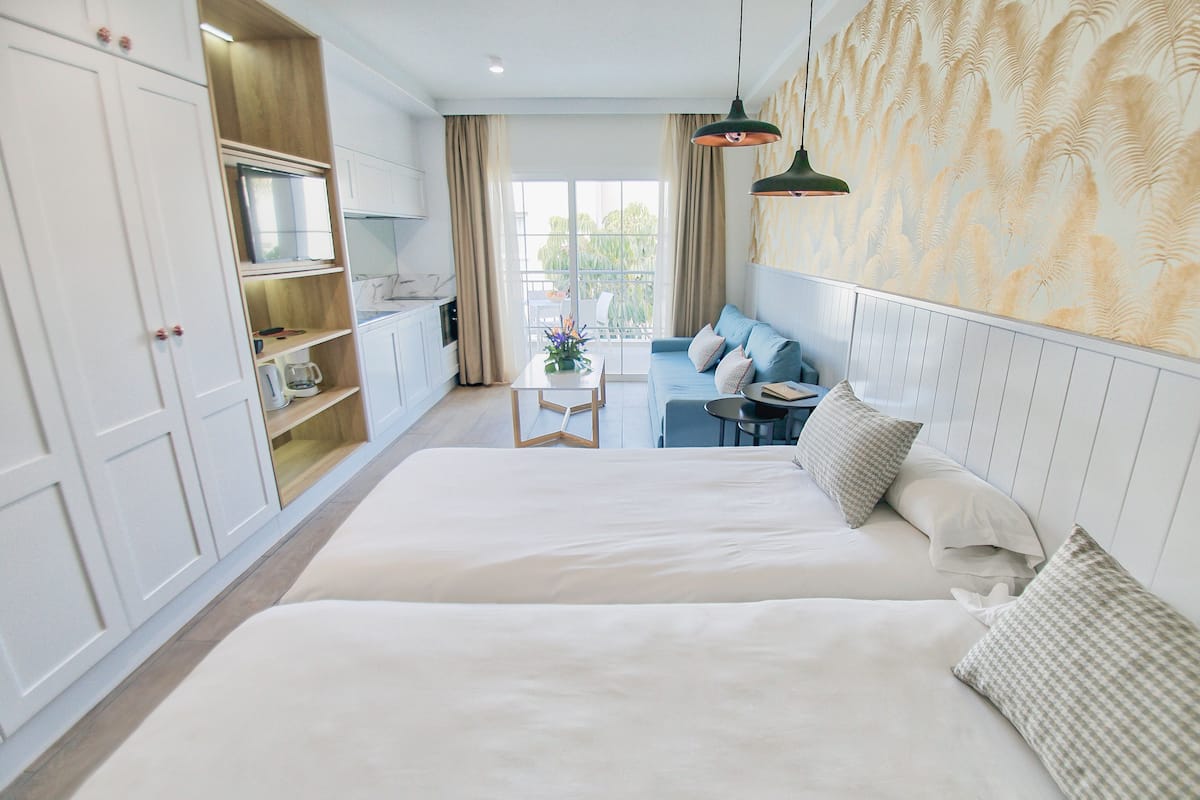 Apartamento Junior Suite | 2 habitaciones, cortinas blackout y tabla de planchar con plancha