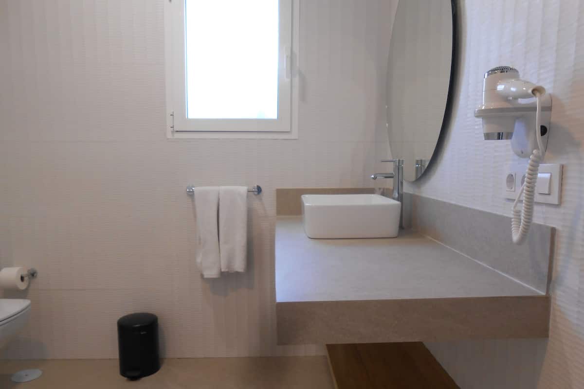 Villa, 3 Schlafzimmer, eigener Pool | Badezimmer | Kostenlose Toilettenartikel, Haartrockner, Handtücher, Seife