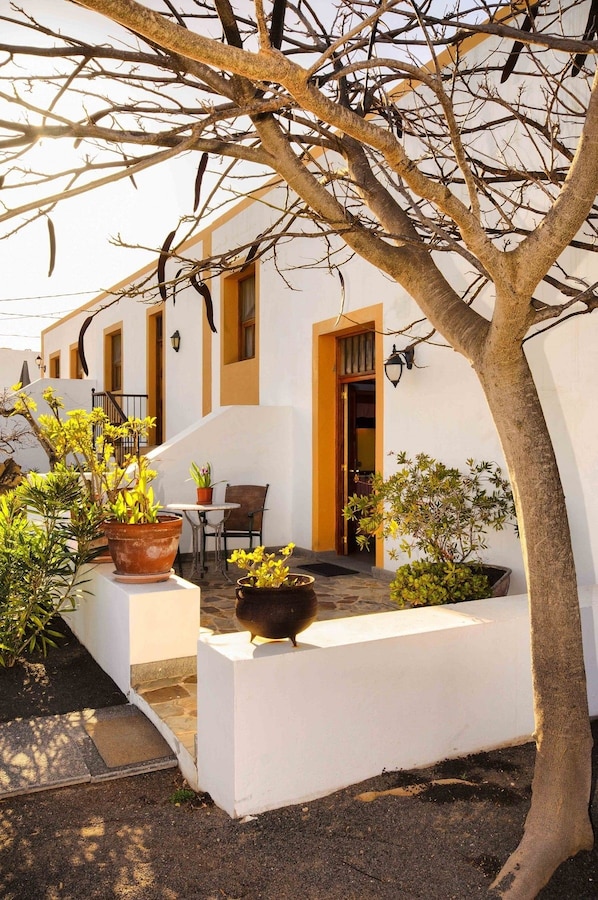 Front of property - Casa Lola y Juan (Haria)